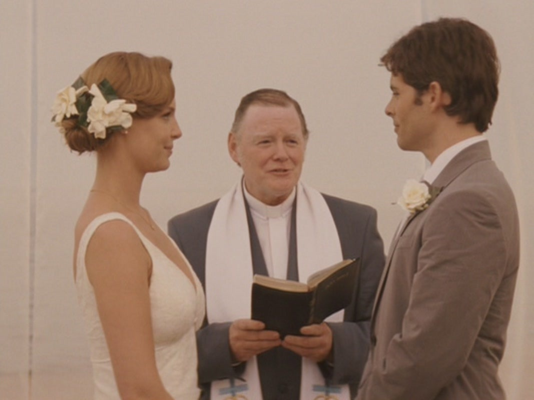 personalized design of wedding dress