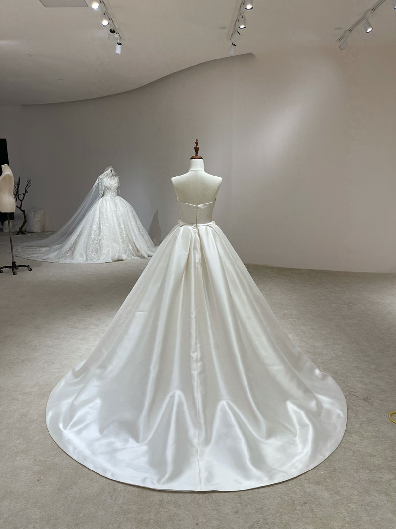Bridal Dress	Strapless