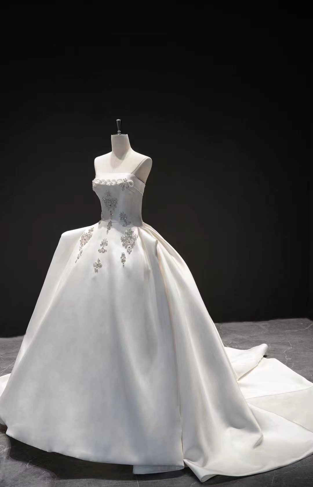 Ball Gown Wedding Dress.jpg