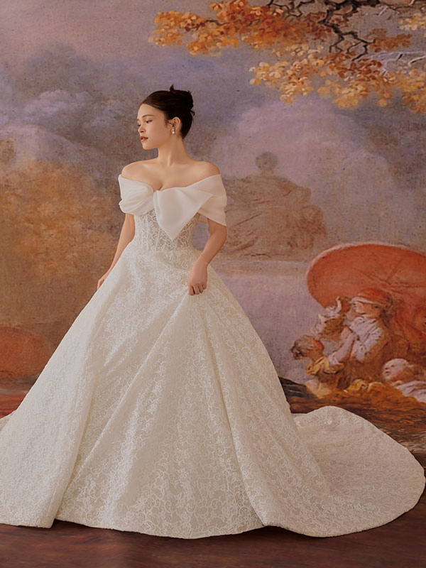What is the difference between a ball gown and a g - BelleAmore-Wedding  Dress Manufacture