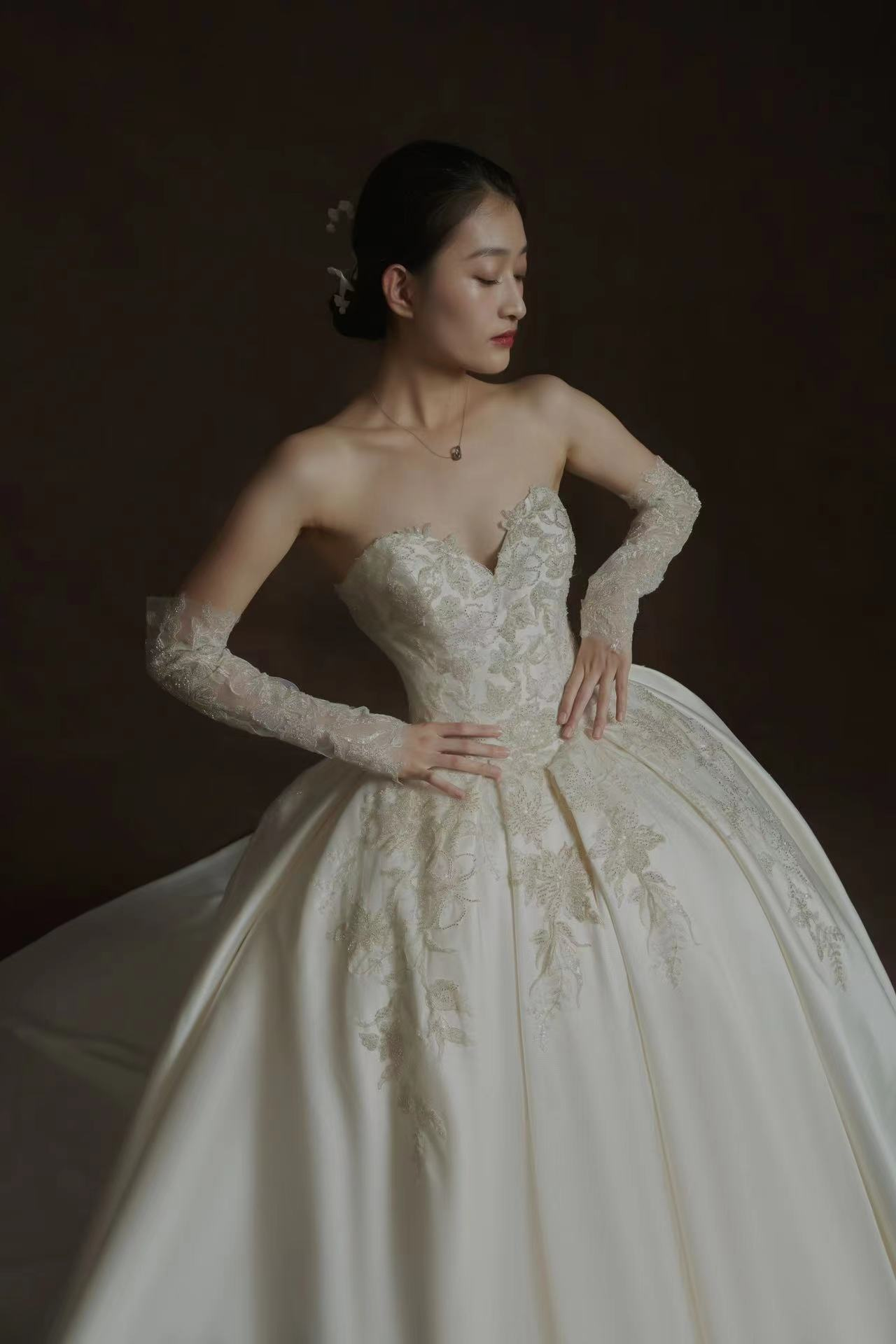 What Makes a Wedding Dress Look Expensive? BelleAmoreWedding Dress