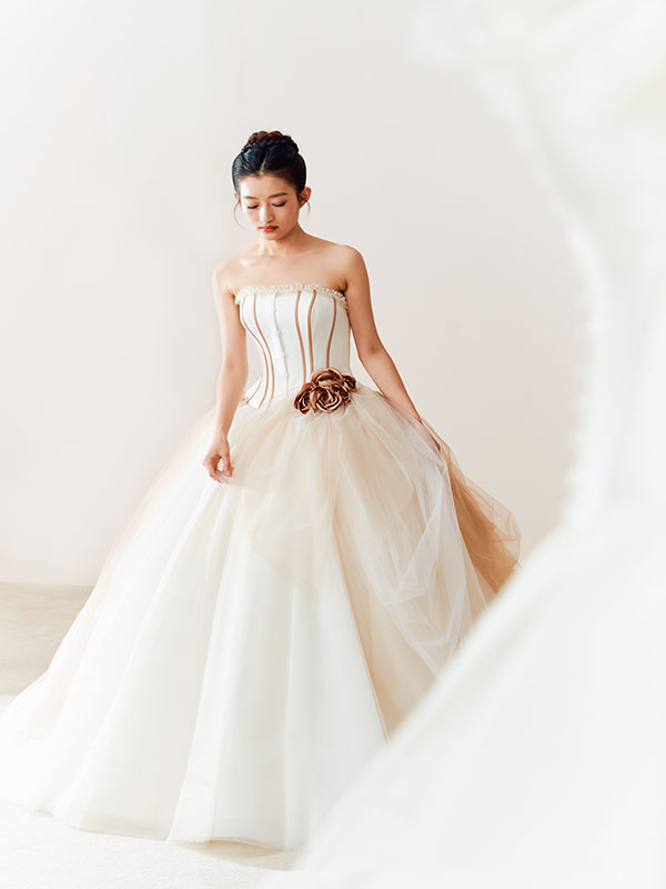 Top 10 Most Stunning Wedding Dresses - BelleAmore-Wedding Dress Manufacture